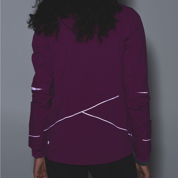 Lululemon Runaway Jacket - Picture 6 of 16